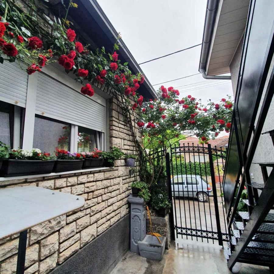 Fortress Apartments Ni Buitenkant foto